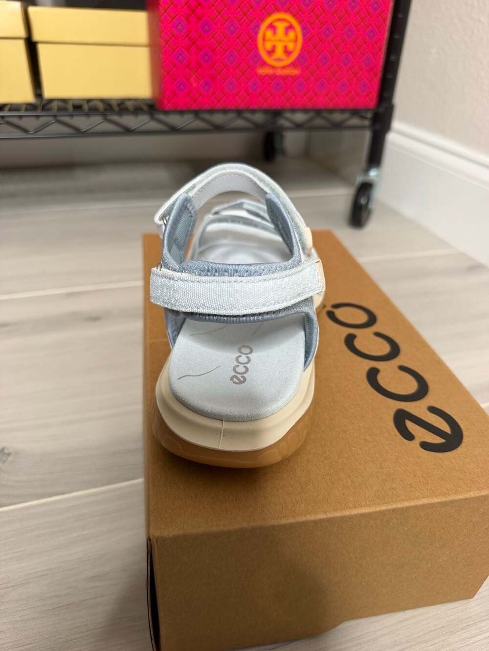 ECCO Offroad Roam W Sandals Air Bright White Women’s EU 39 US 8-8.5 - Picture 5 of 11